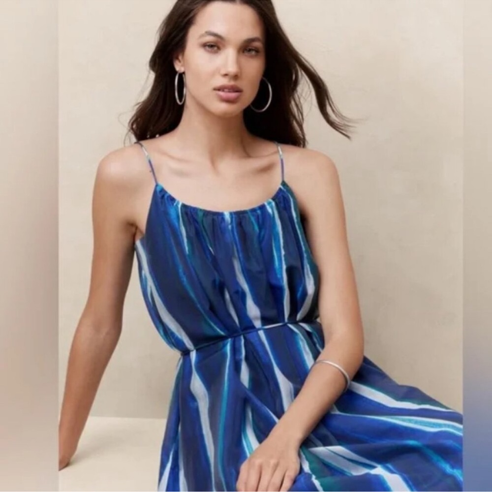 Banana Republic Maxi Dress with Tie & adjustable straps